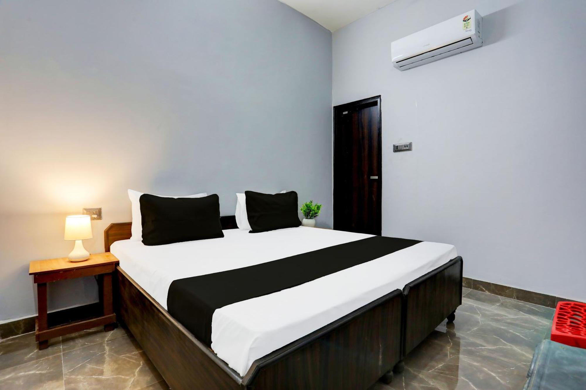 Super Hotel Live View Indraprast Ngoại thất bức ảnh
