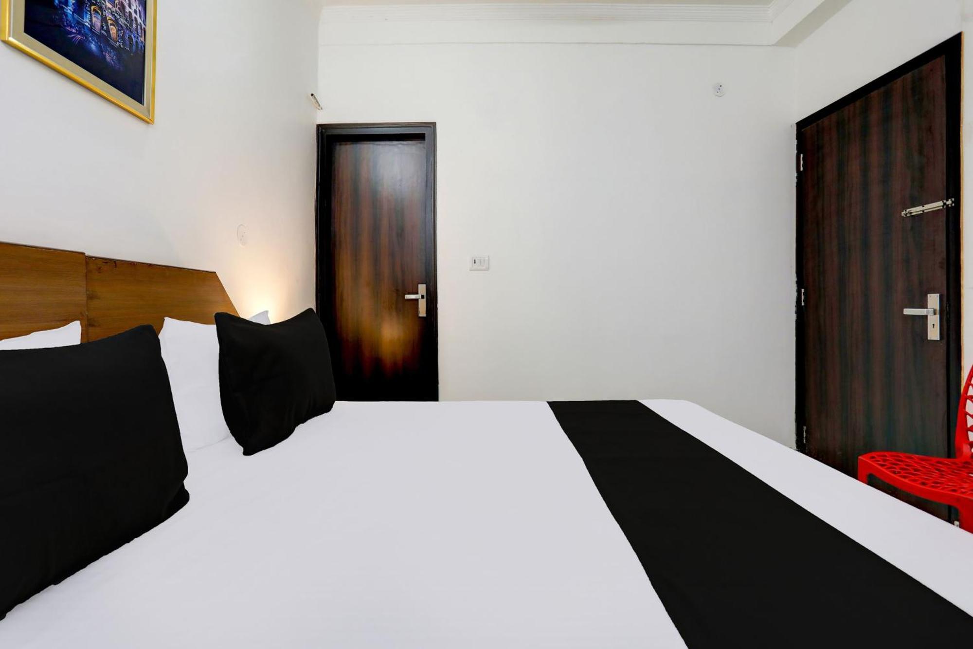 Super Hotel Live View Indraprast Ngoại thất bức ảnh