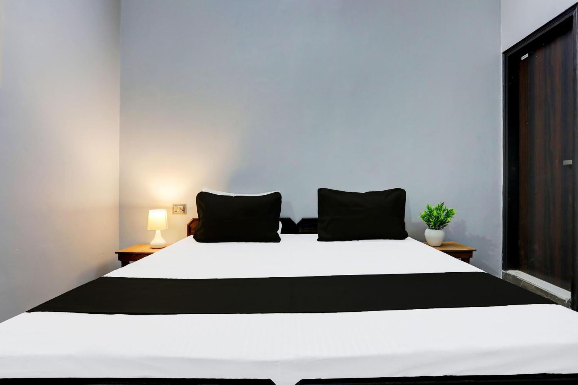 Super Hotel Live View Indraprast Ngoại thất bức ảnh