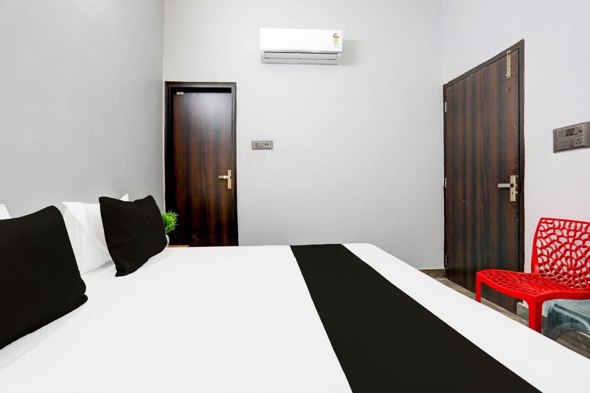 Super Hotel Live View Indraprast Ngoại thất bức ảnh